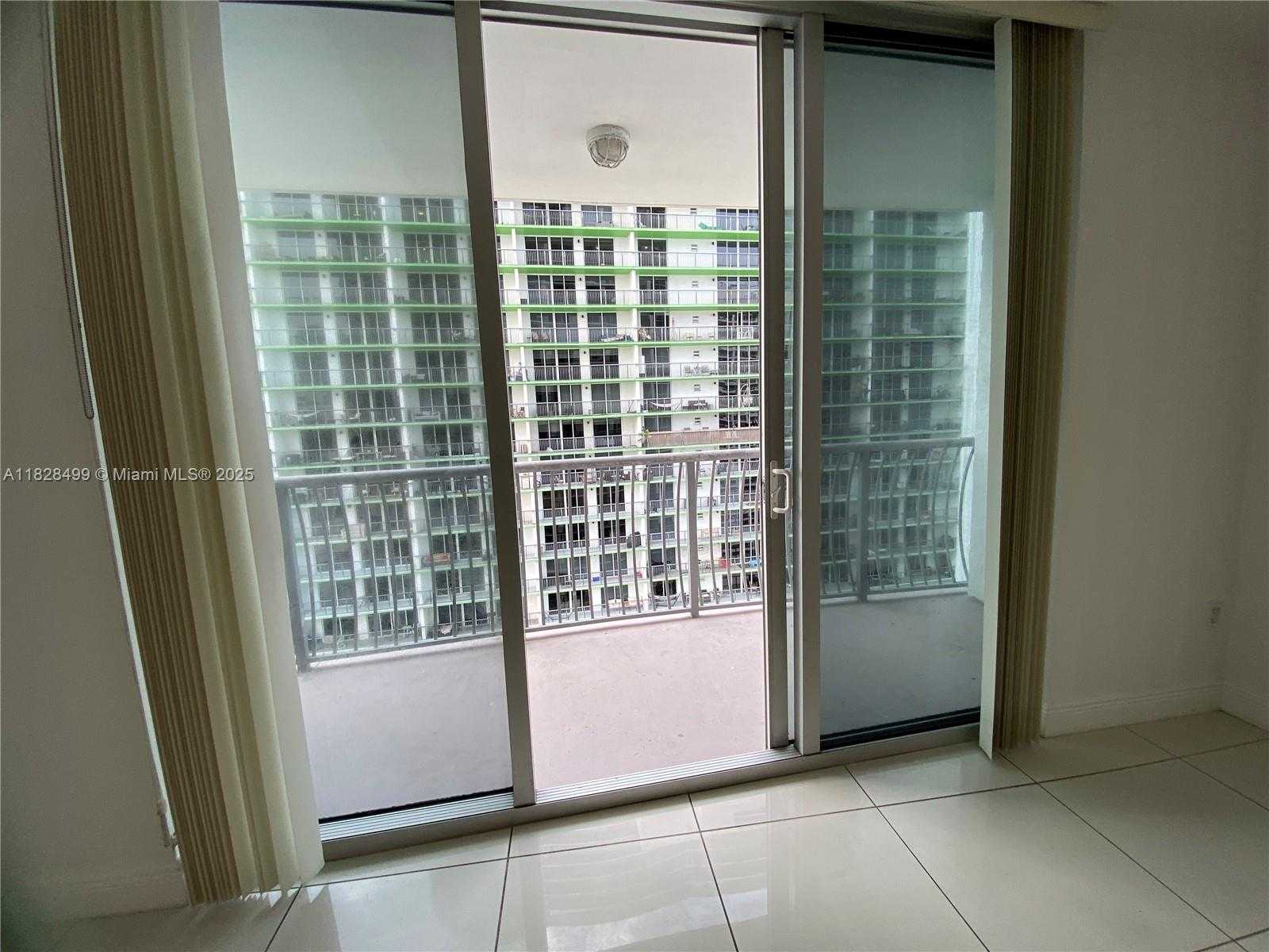 Small Image of 1750 NORTH BAYSHORE DR #2707, Miami Number 27