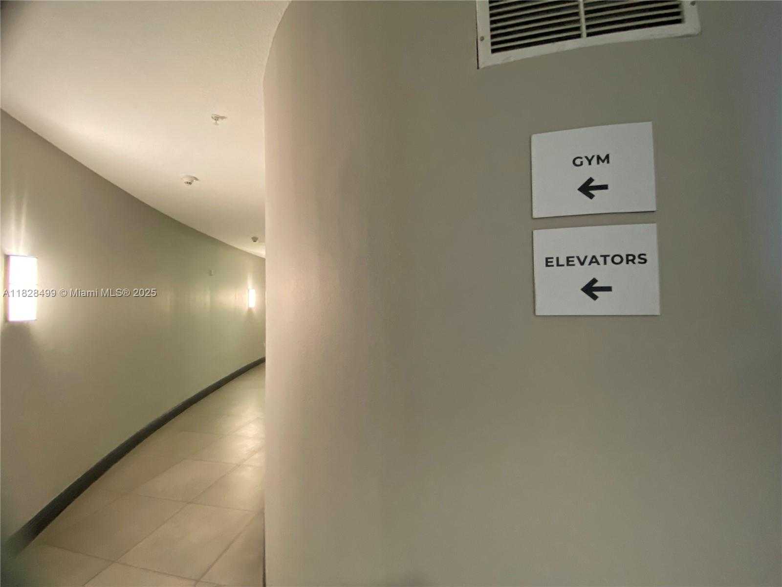 Small Image of 1750 NORTH BAYSHORE DR #2707, Miami Number 36