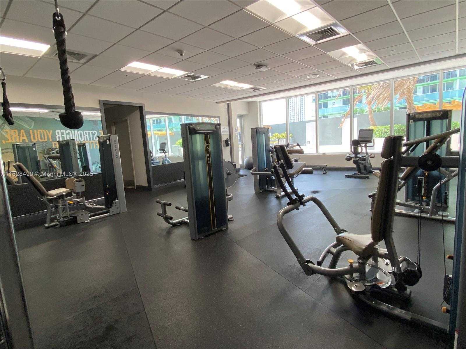 Small Image of 1750 NORTH BAYSHORE DR #2707, Miami Number 40