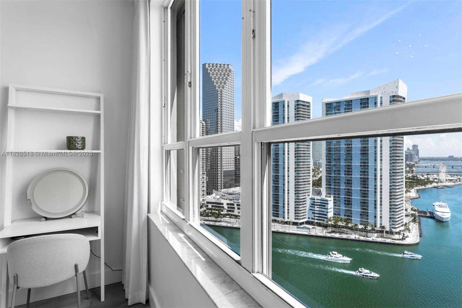 Small Image of 888 BRICKELL KEY DR #2606, Miami Number 14