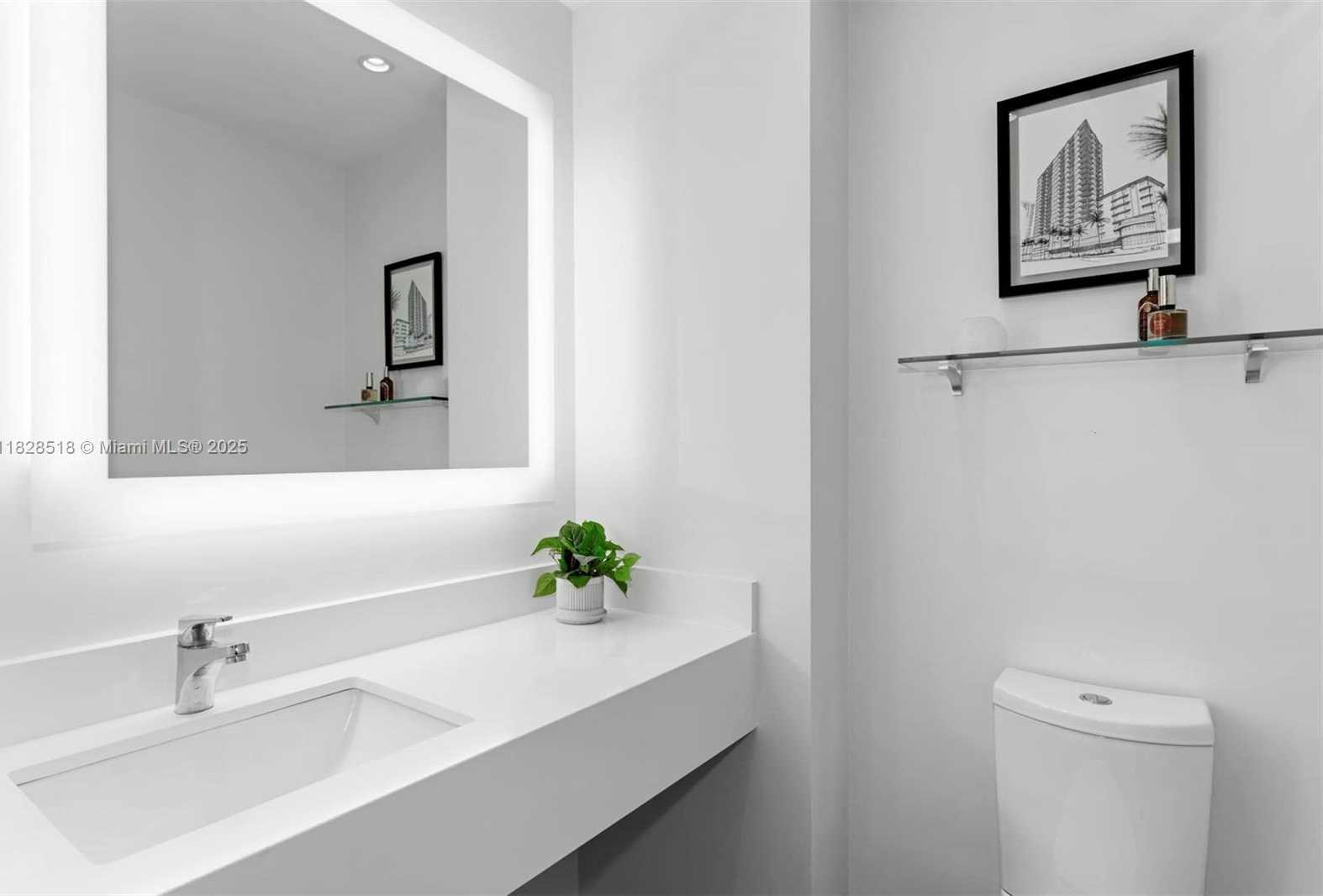 Small Image of 888 BRICKELL KEY DR #2606, Miami Number 17