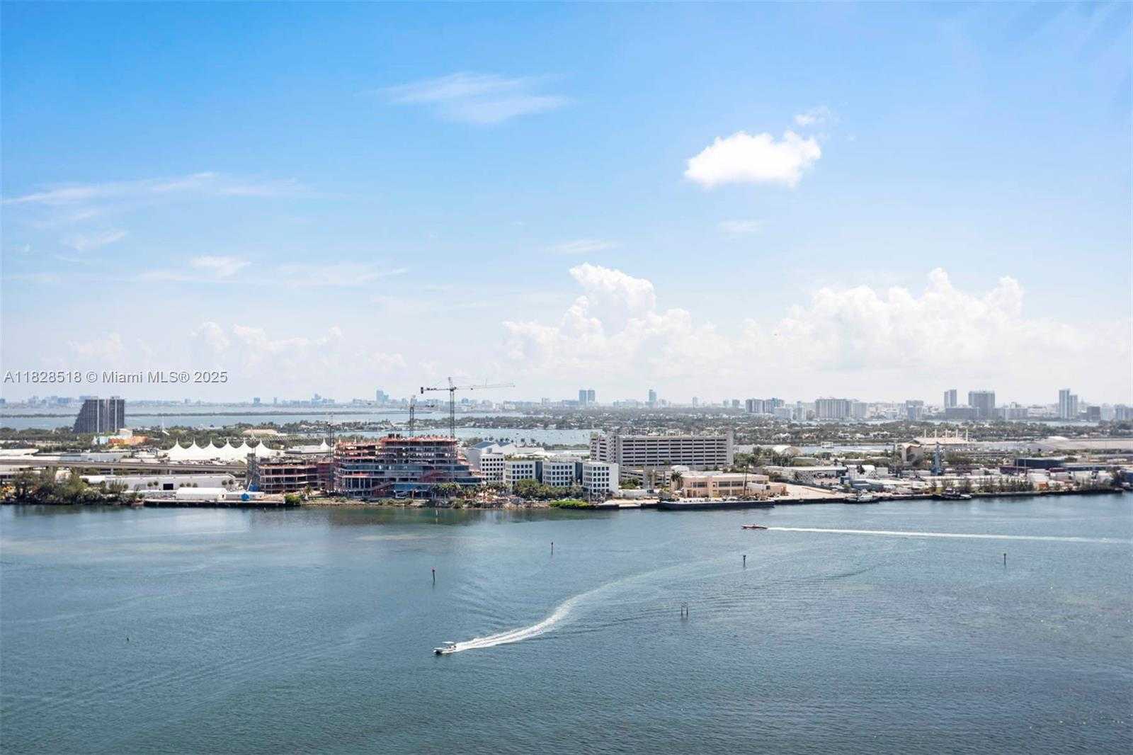 Small Image of 888 BRICKELL KEY DR #2606, Miami Number 23