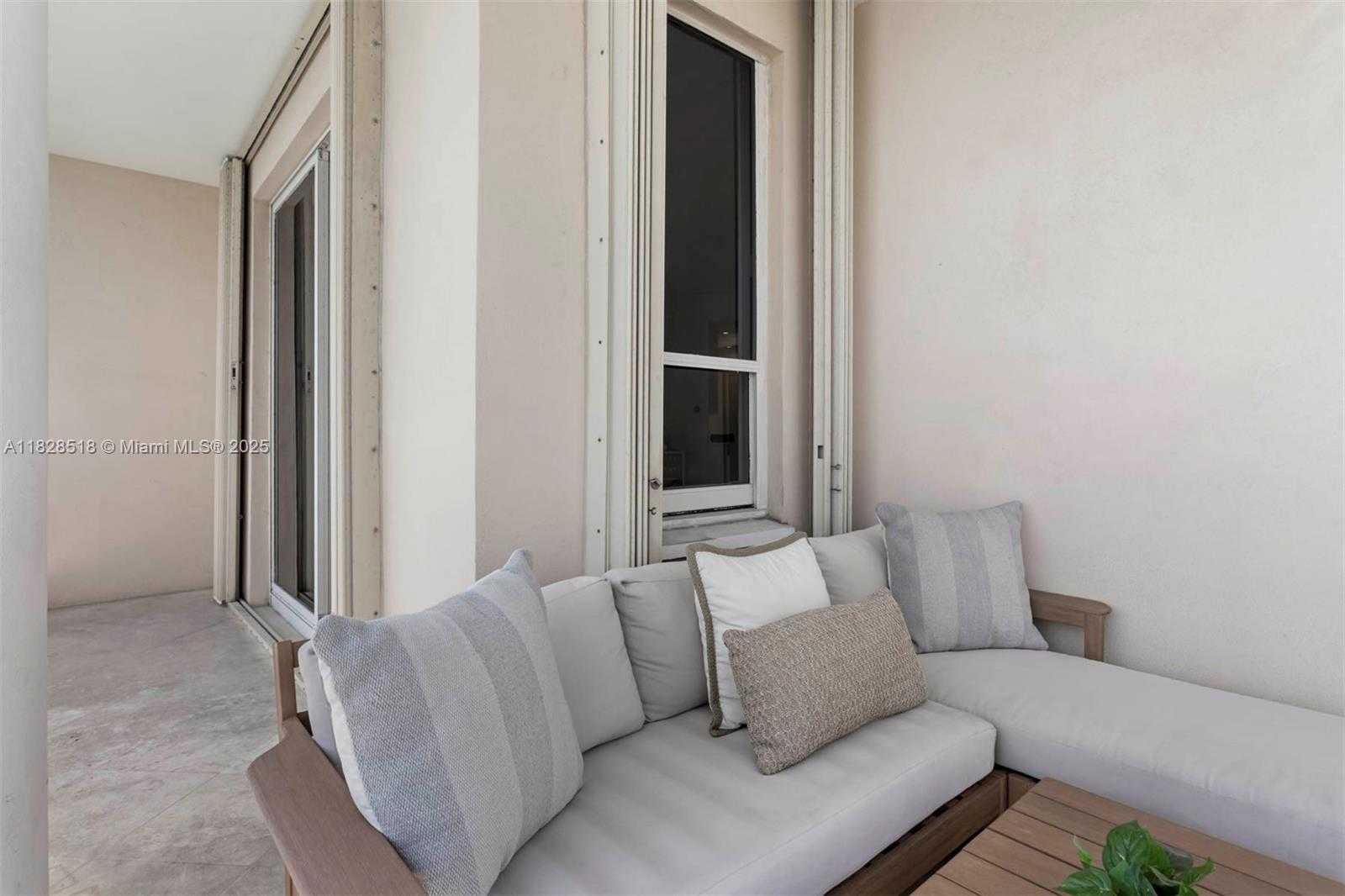 Small Image of 888 BRICKELL KEY DR #2606, Miami Number 26