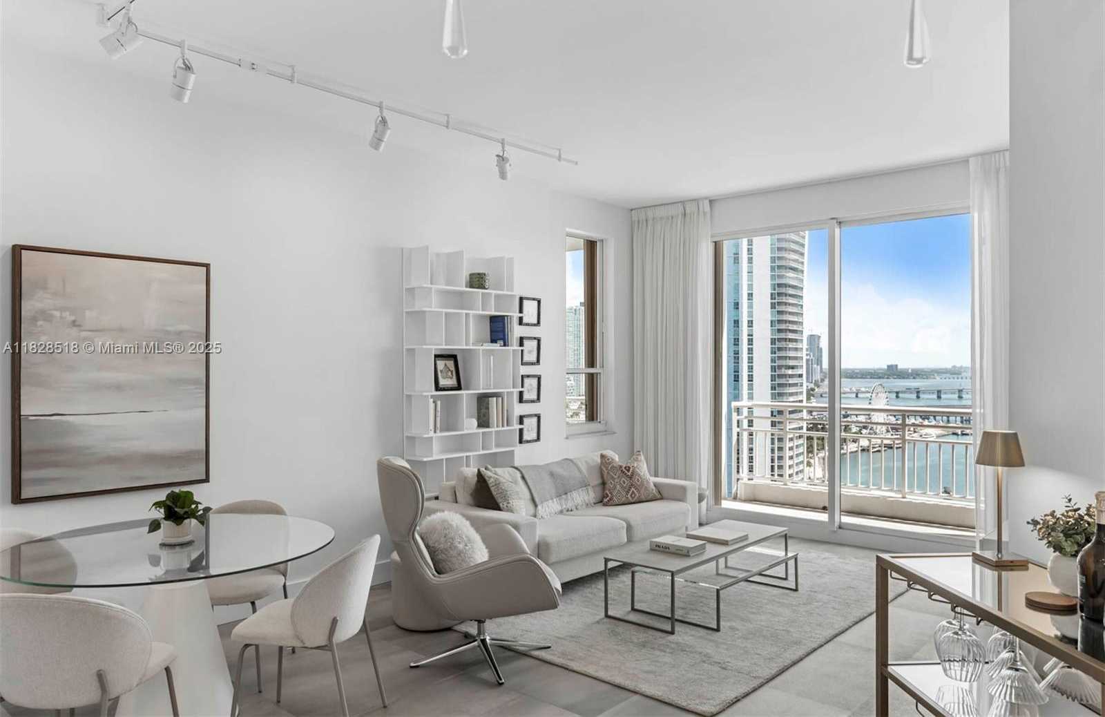 Small Image of 888 BRICKELL KEY DR #2606, Miami Number 3
