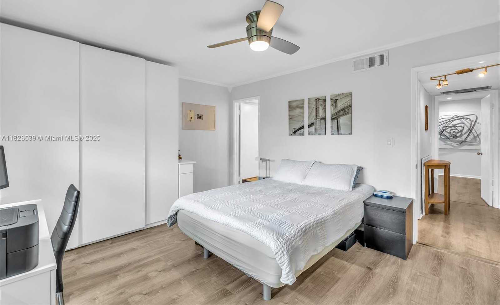 Small Image of 805 WEST OAKLAND PARK BLVD #E14, Oakland Park Number 11
