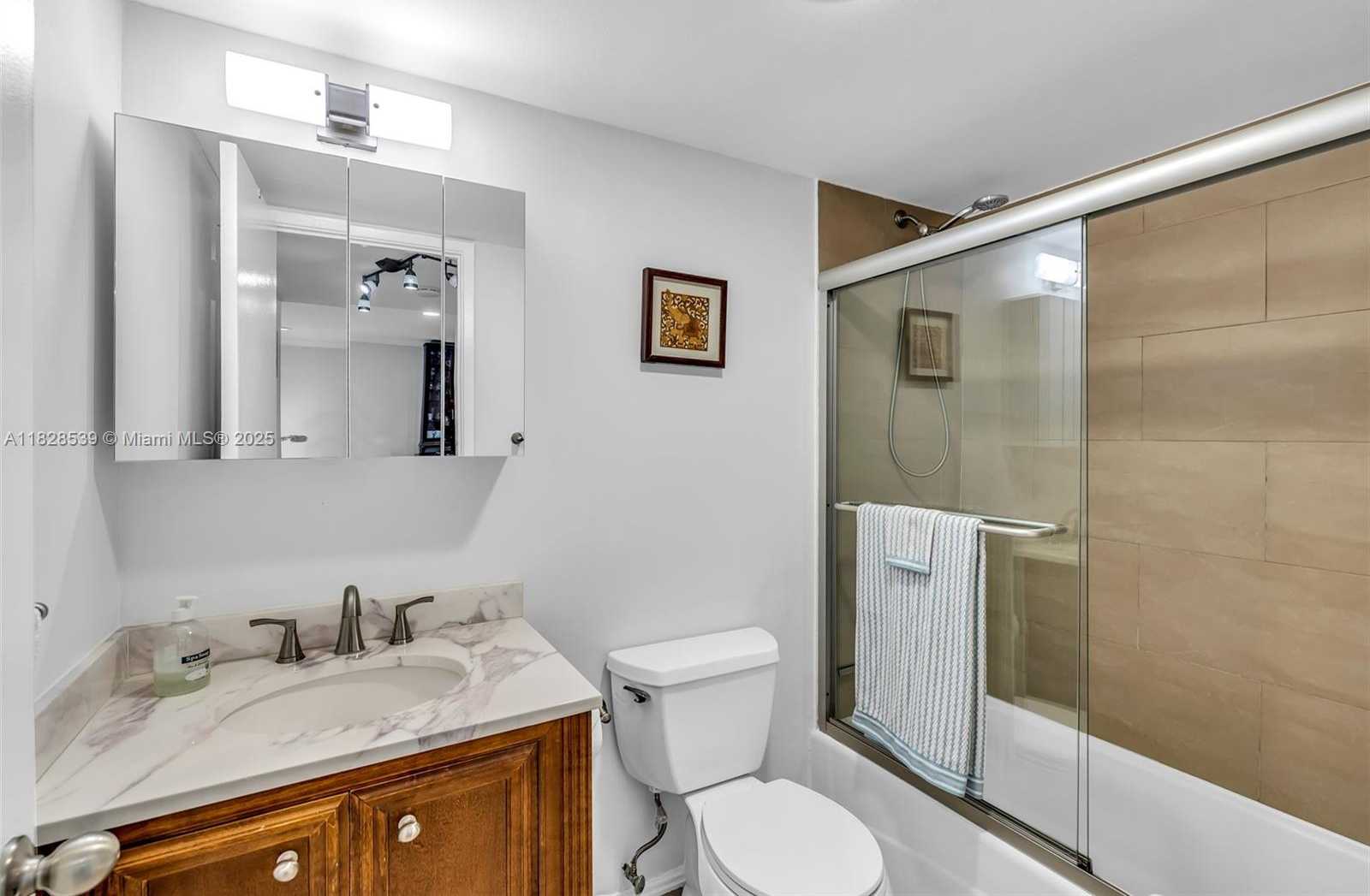 Small Image of 805 WEST OAKLAND PARK BLVD #E14, Oakland Park Number 12