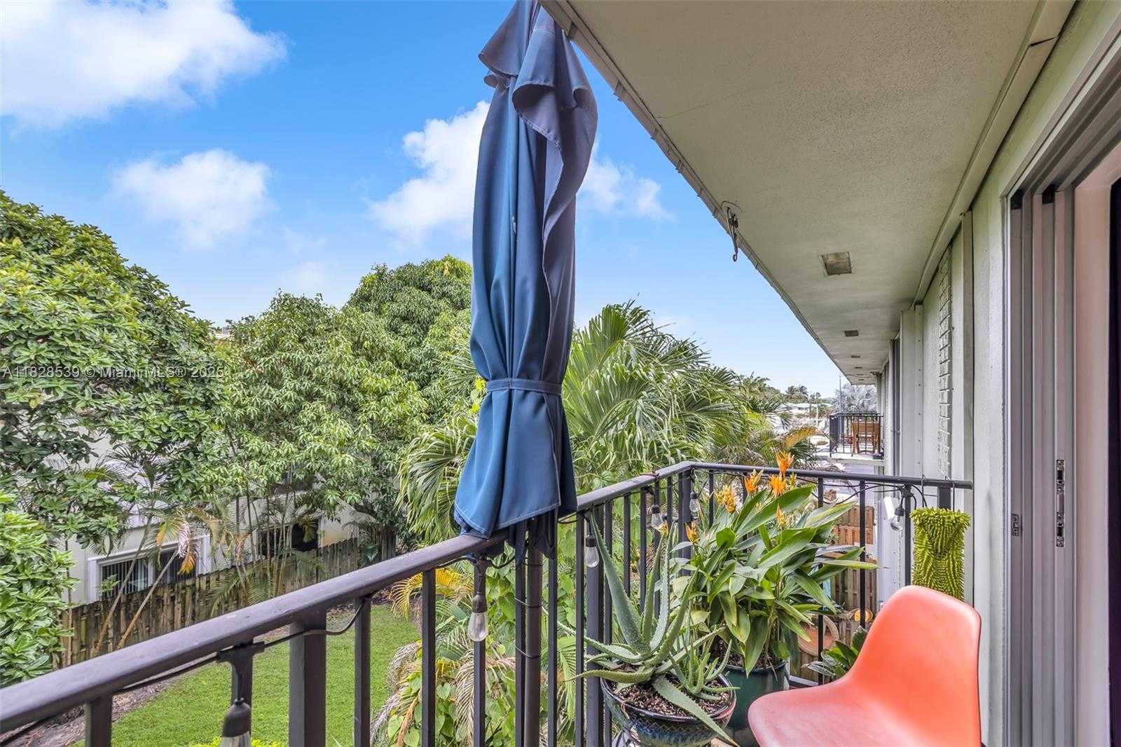 Small Image of 805 WEST OAKLAND PARK BLVD #E14, Oakland Park Number 20
