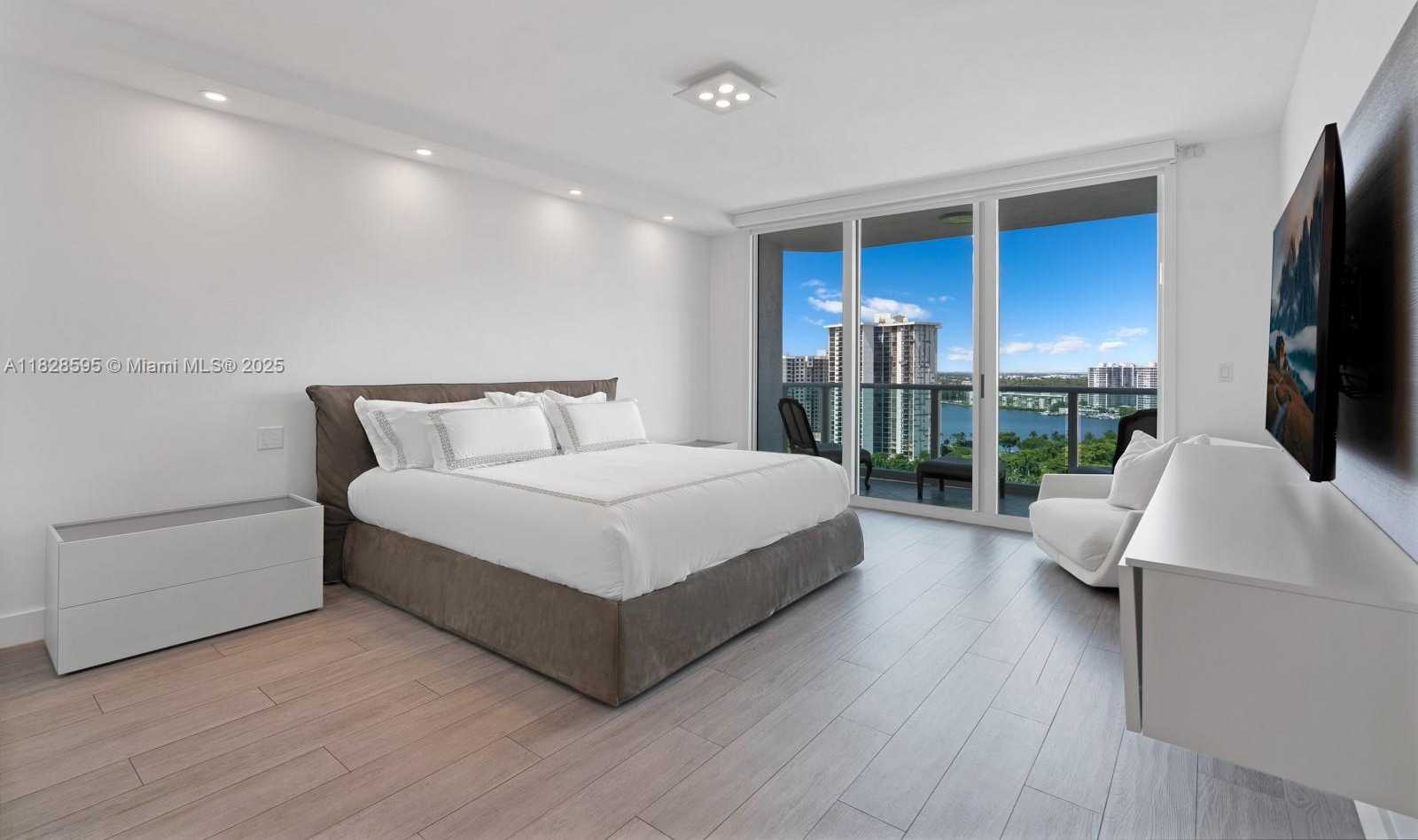 Small Image of 3301 NORTH EAST 183RD ST #1803, Aventura Number 29