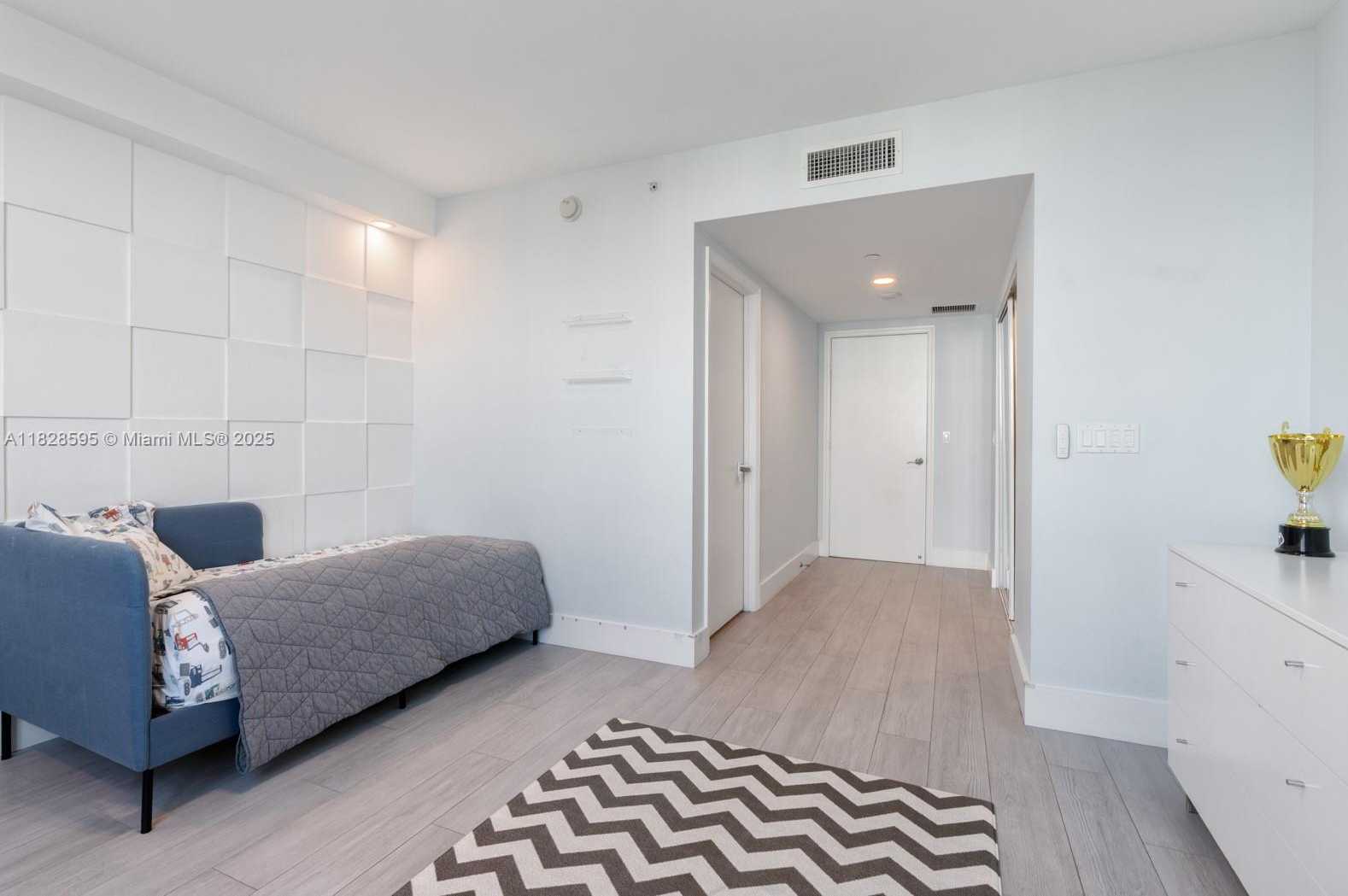 Small Image of 3301 NORTH EAST 183RD ST #1803, Aventura Number 37