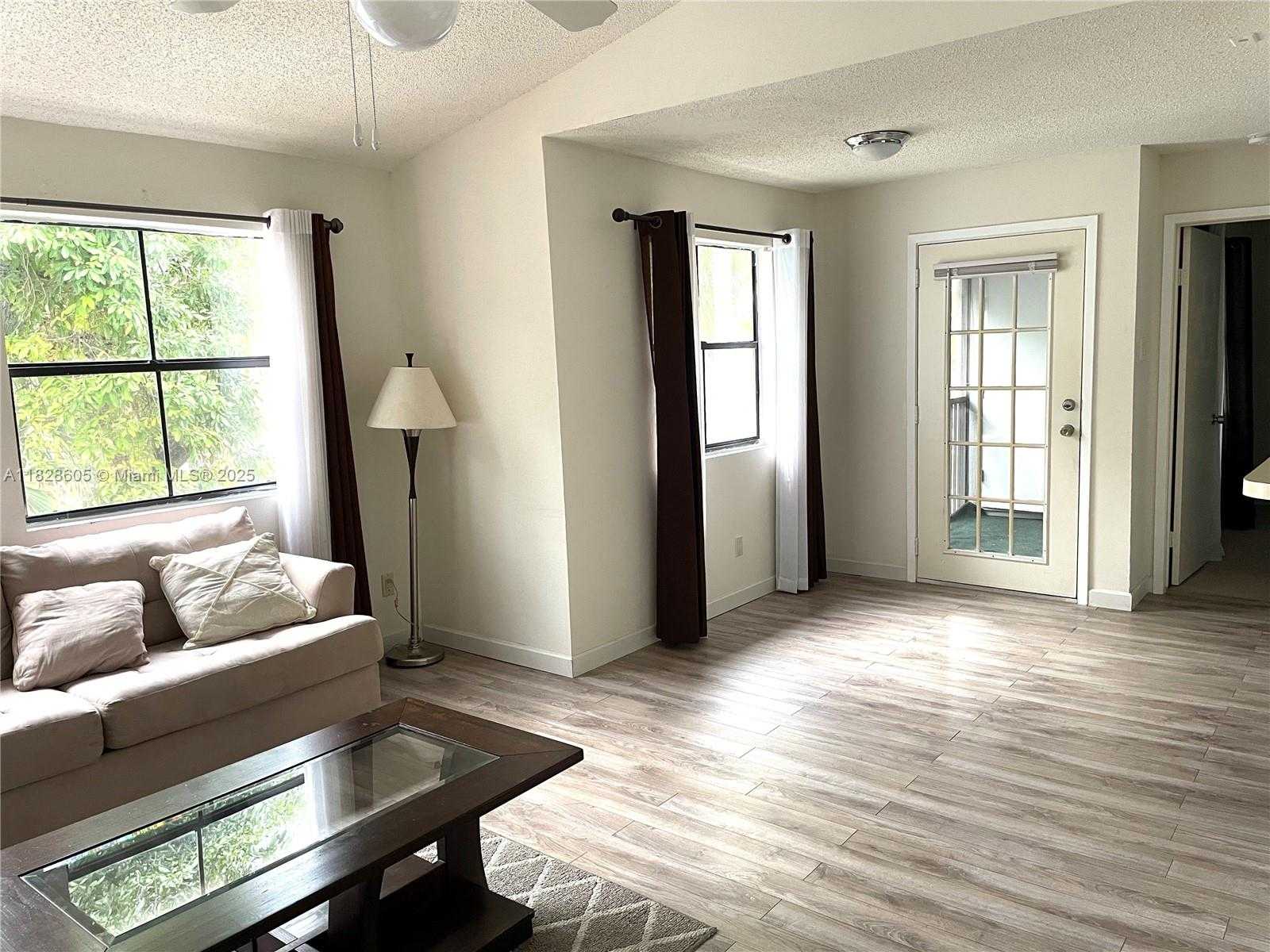 Small Image of 10370 SOUTH WEST 150TH CT #9208, Miami Number 3