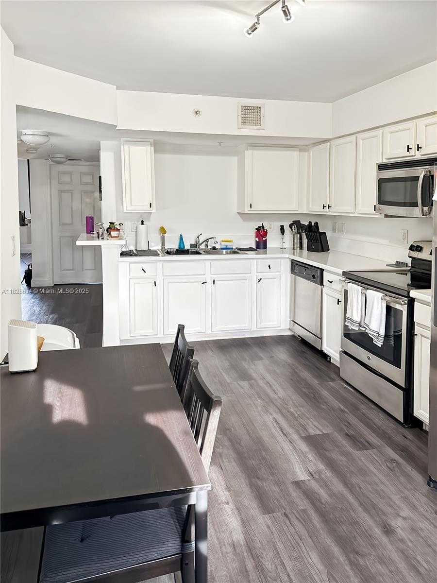 Small Image of 22551 SW 88TH PLACE #205, Cutler Bay Number 5