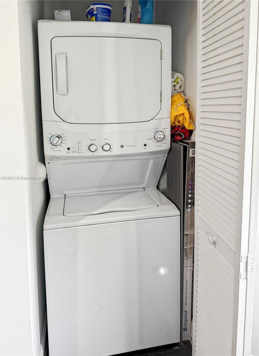 Small Image of 22551 SW 88TH PLACE #205, Cutler Bay Number 9