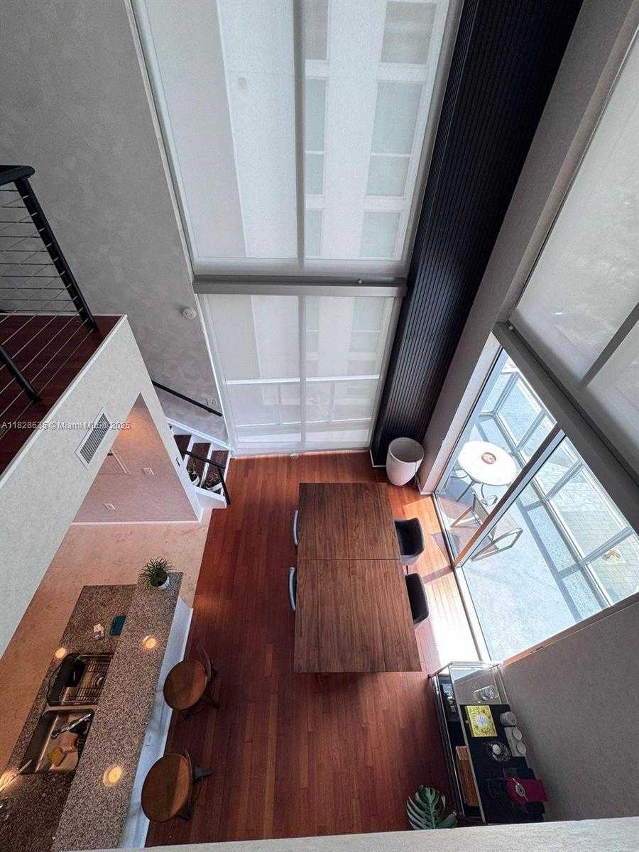 Small Image of 1050 BRICKELL AVE #422, Miami Number 14