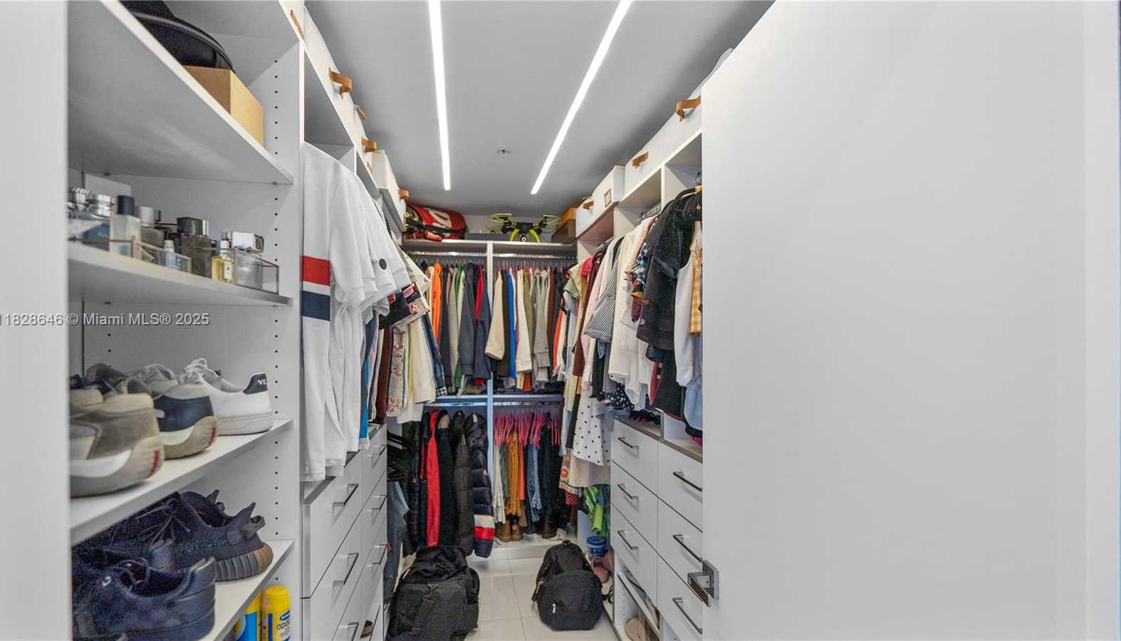 Small Image of 17301 BISCAYNE BLVD #2102, North Miami Beach Number 19