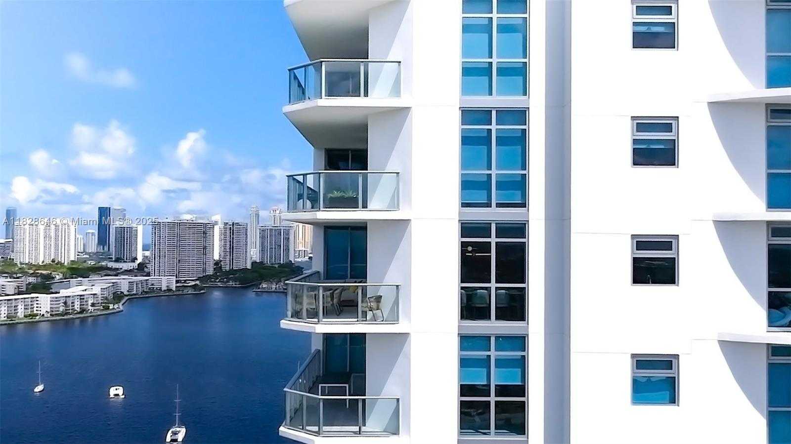 Small Image of 17301 BISCAYNE BLVD #2102, North Miami Beach Number 35