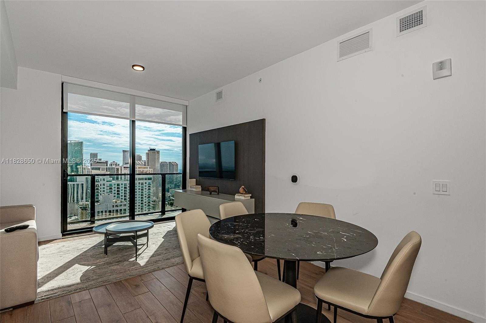 Small Image of 398 NORTH EAST 5TH ST #3717, Miami Number 22