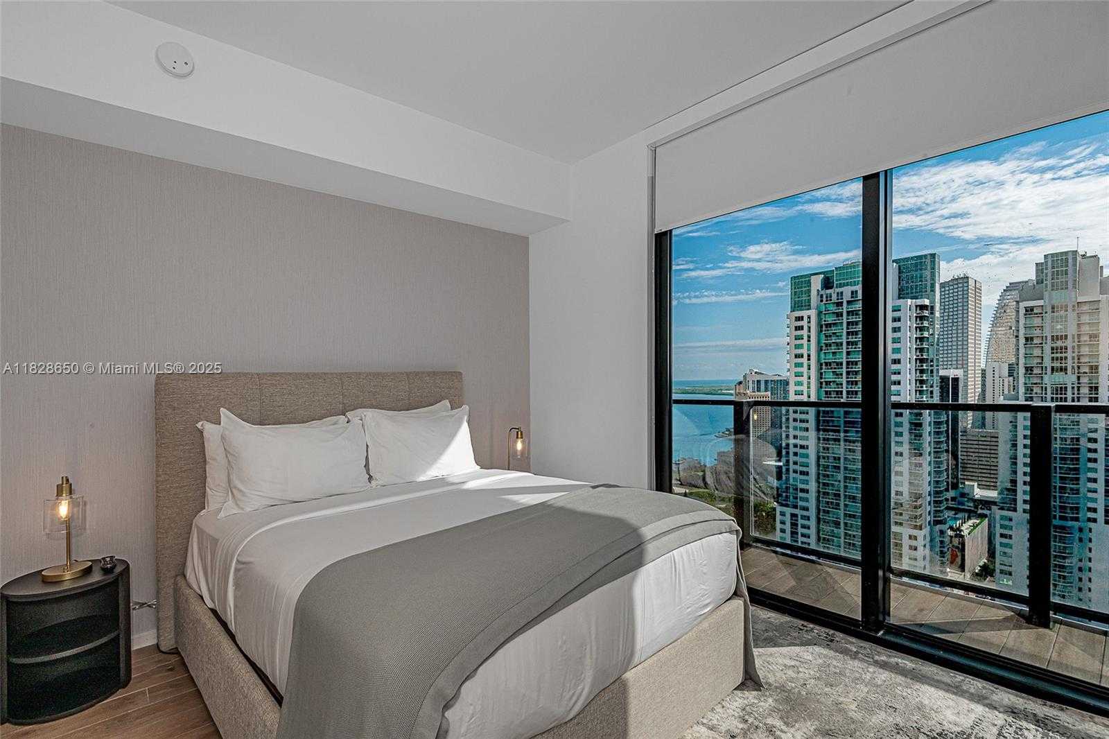 Small Image of 398 NORTH EAST 5TH ST #3717, Miami Number 23