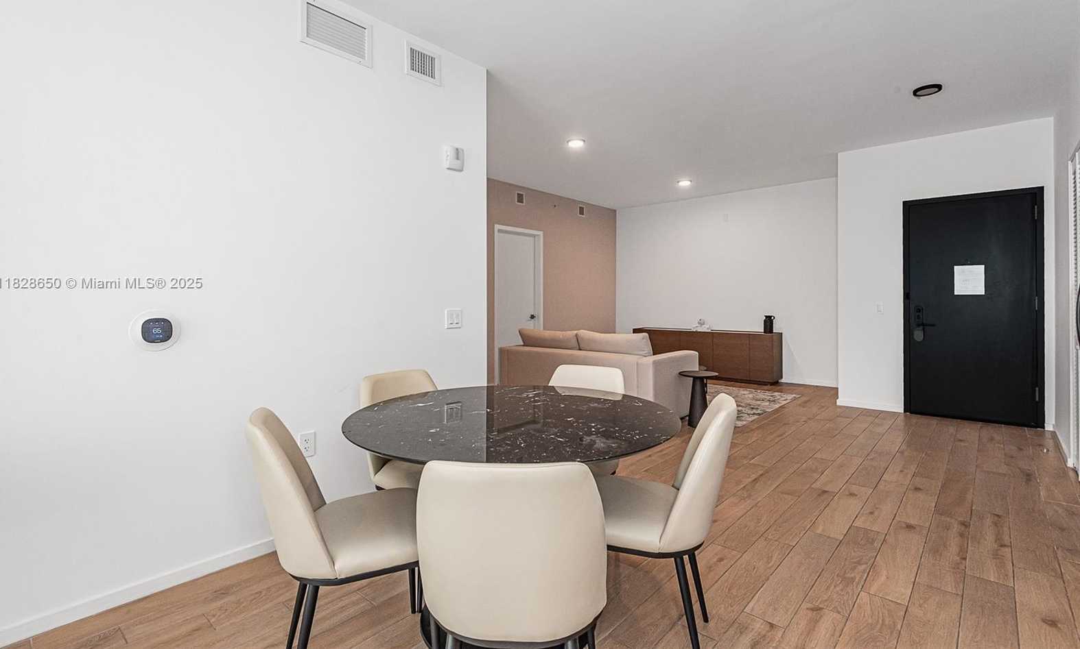 Small Image of 398 NORTH EAST 5TH ST #3717, Miami Number 29