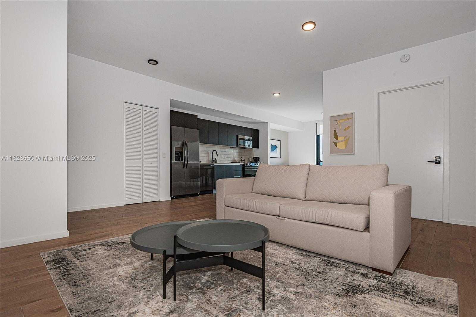Small Image of 398 NORTH EAST 5TH ST #3717, Miami Number 3