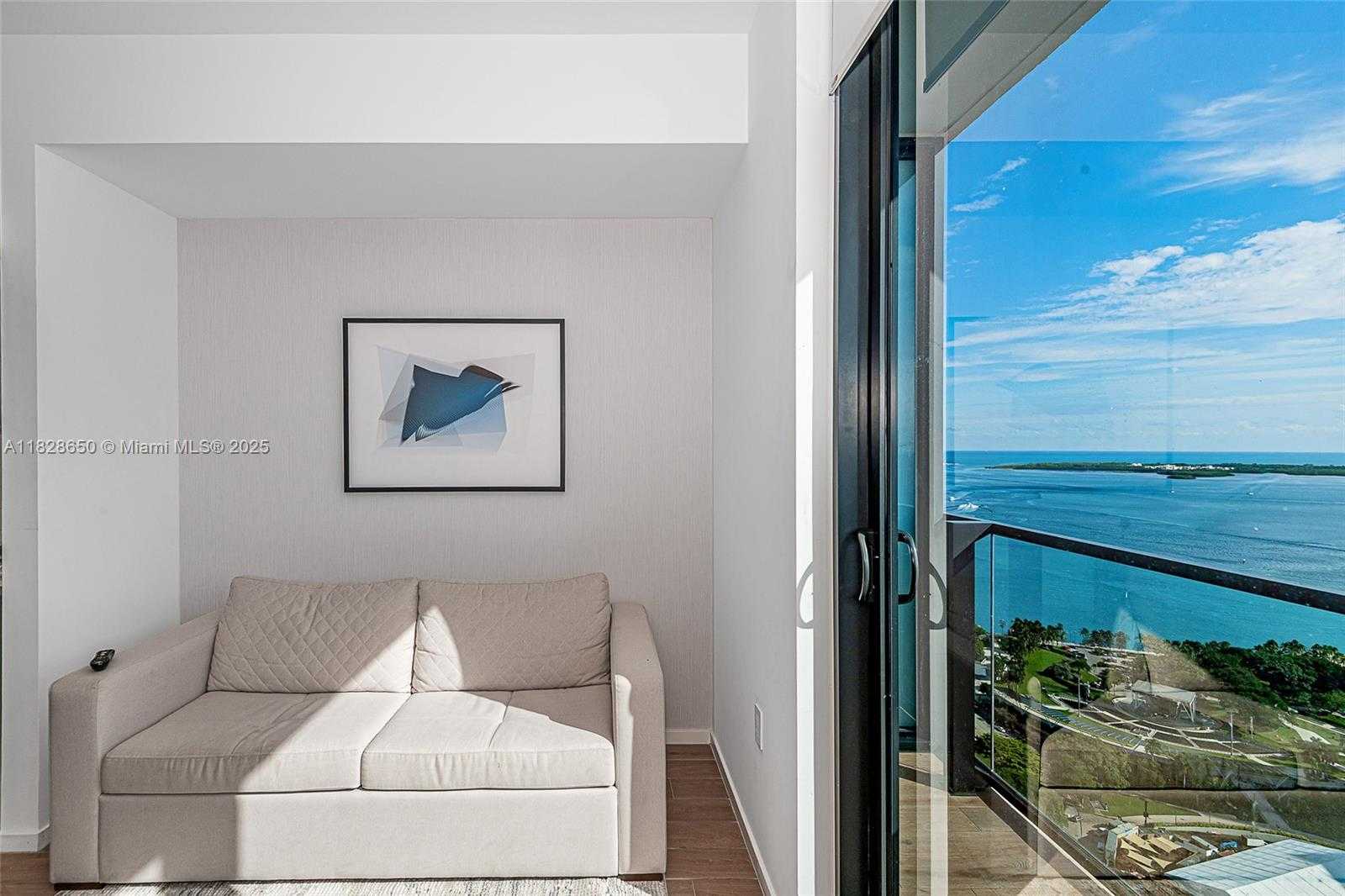 Small Image of 398 NORTH EAST 5TH ST #3717, Miami Number 32