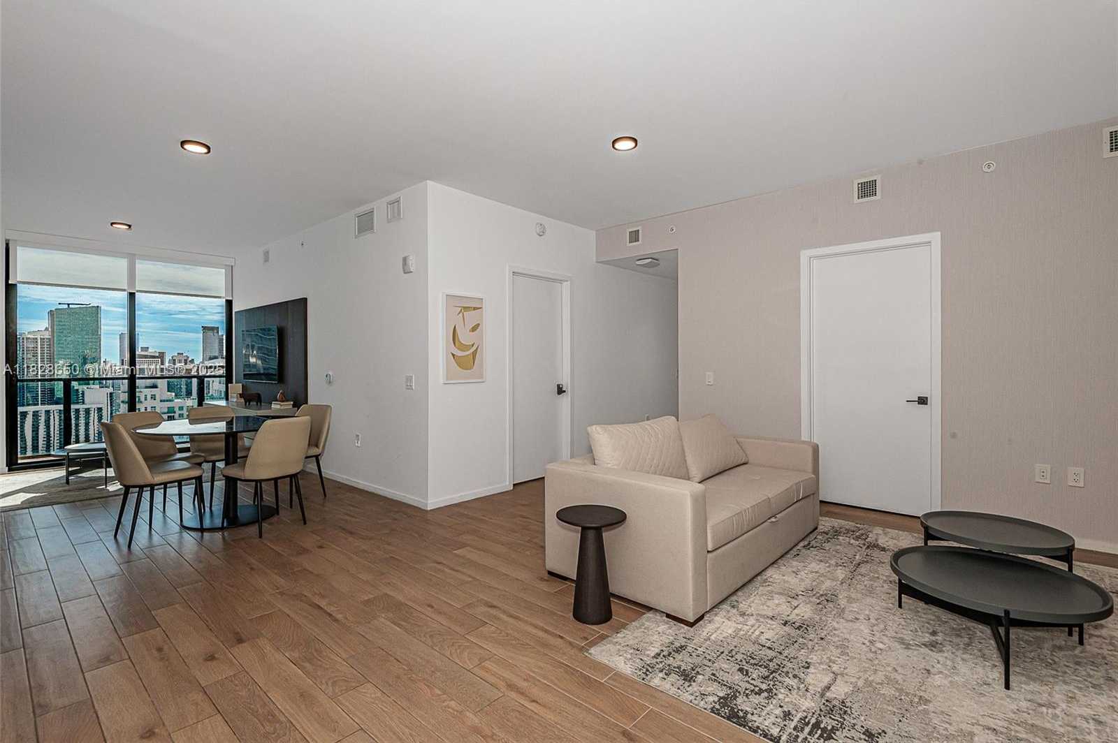 Small Image of 398 NORTH EAST 5TH ST #3717, Miami Number 33