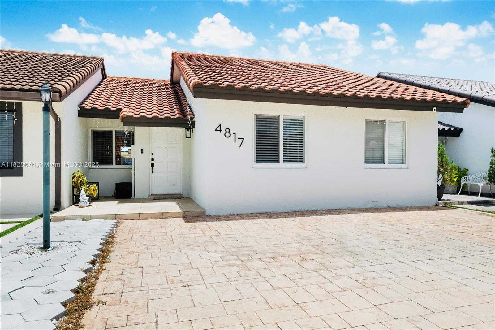 Small Image of 4817 SOUTH WEST 145TH AVE, Miami Number 14