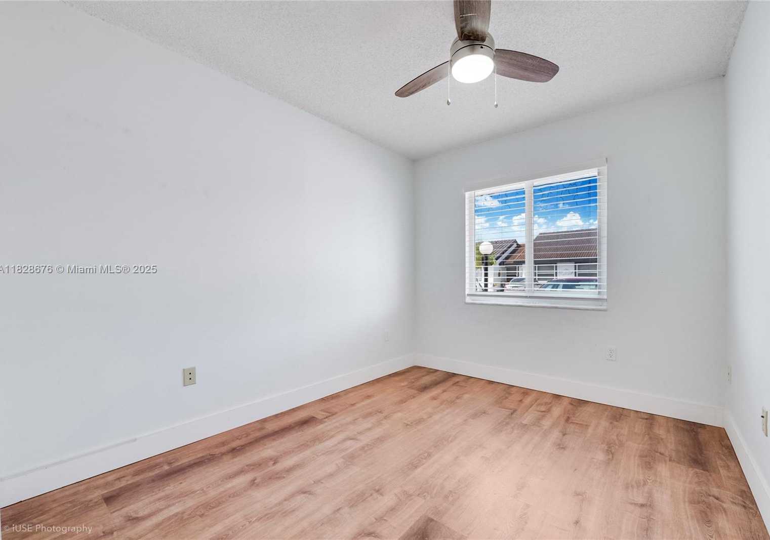 Small Image of 4817 SOUTH WEST 145TH AVE, Miami Number 18