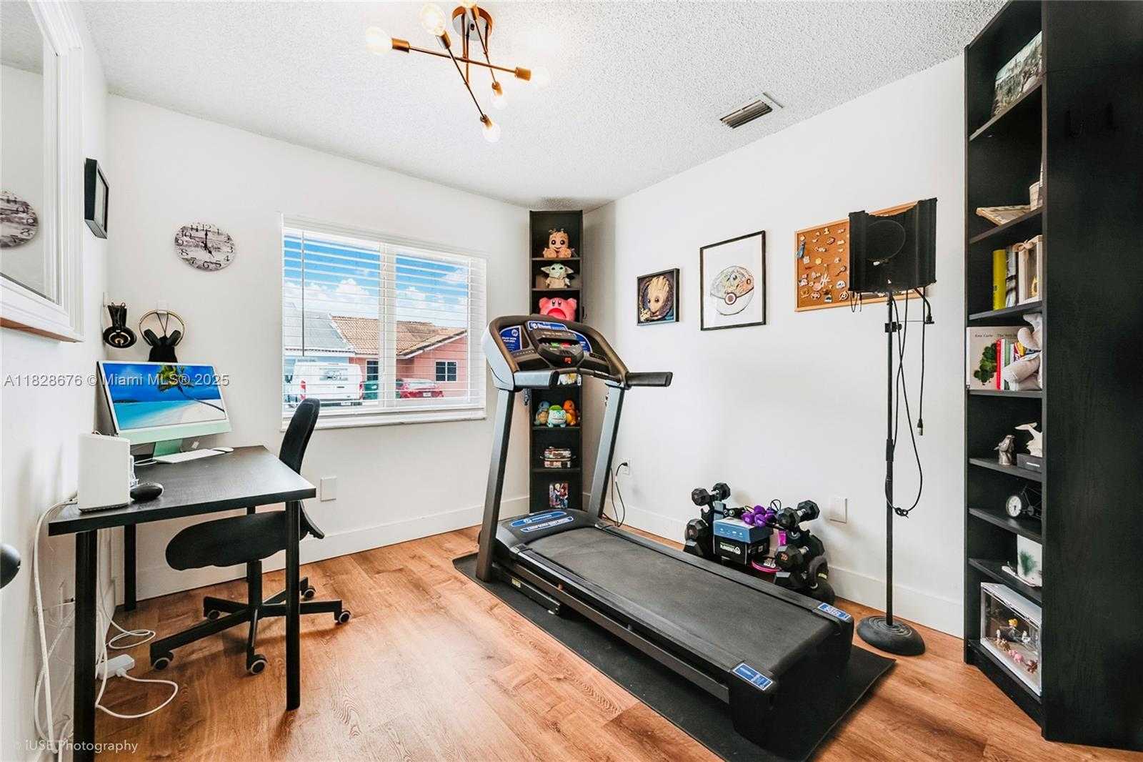 Small Image of 4817 SOUTH WEST 145TH AVE, Miami Number 27
