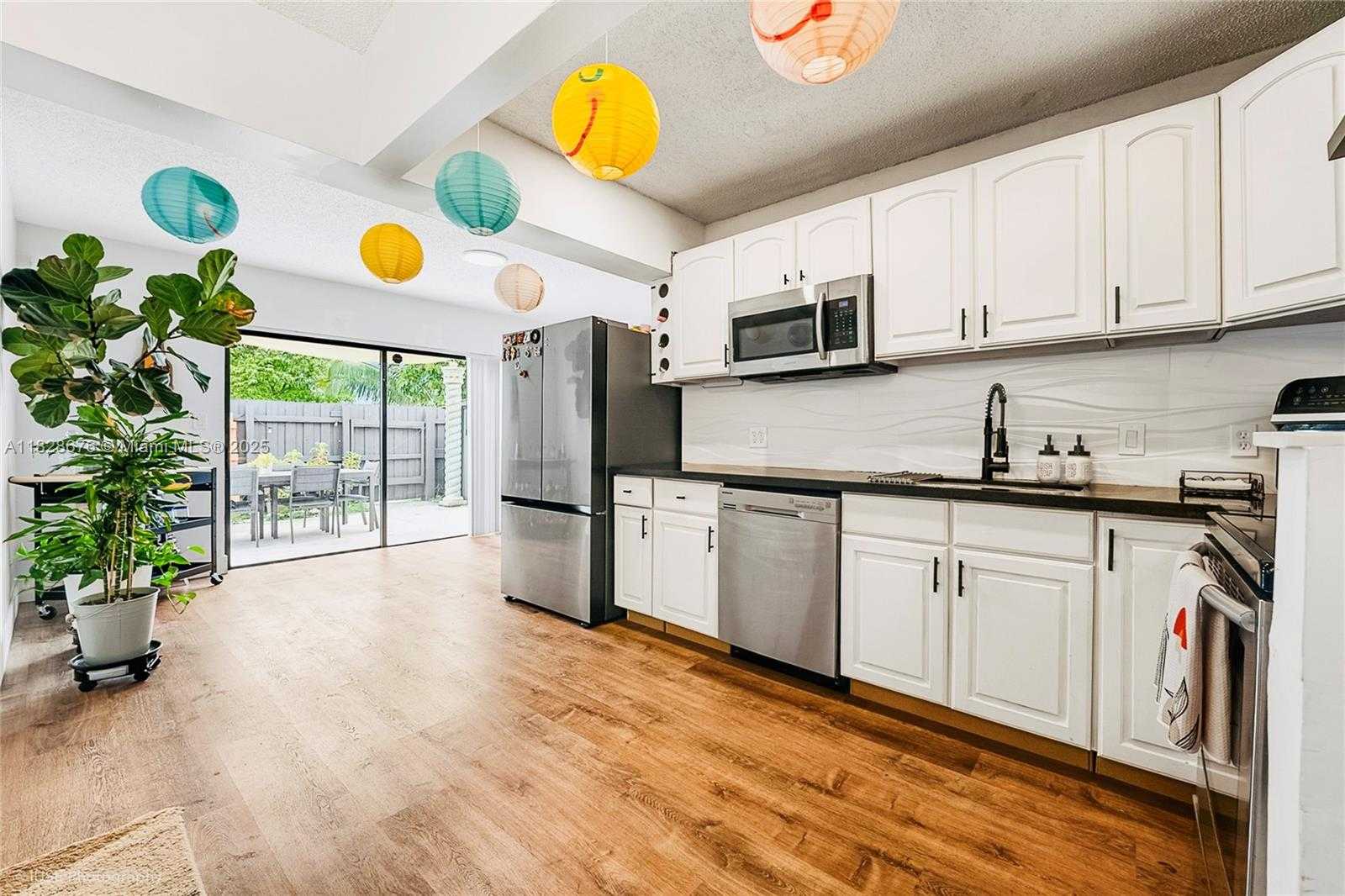 Small Image of 4817 SOUTH WEST 145TH AVE, Miami Number 5