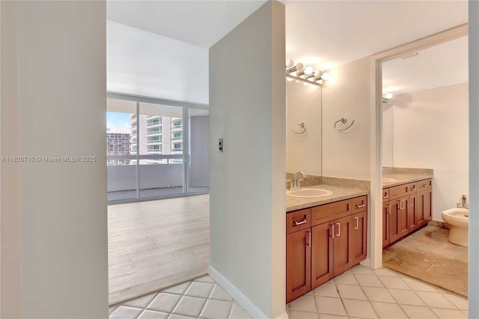 Small Image of 1627 BRICKELL AVE #2006, Miami Number 10