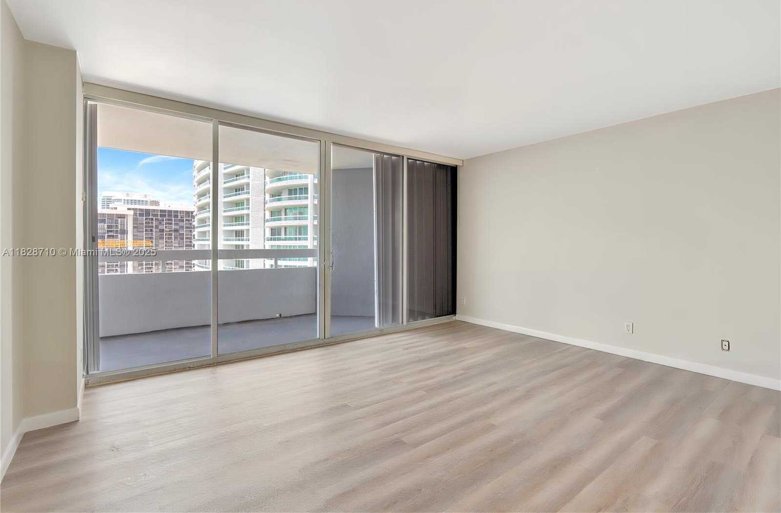 Small Image of 1627 BRICKELL AVE #2006, Miami Number 8
