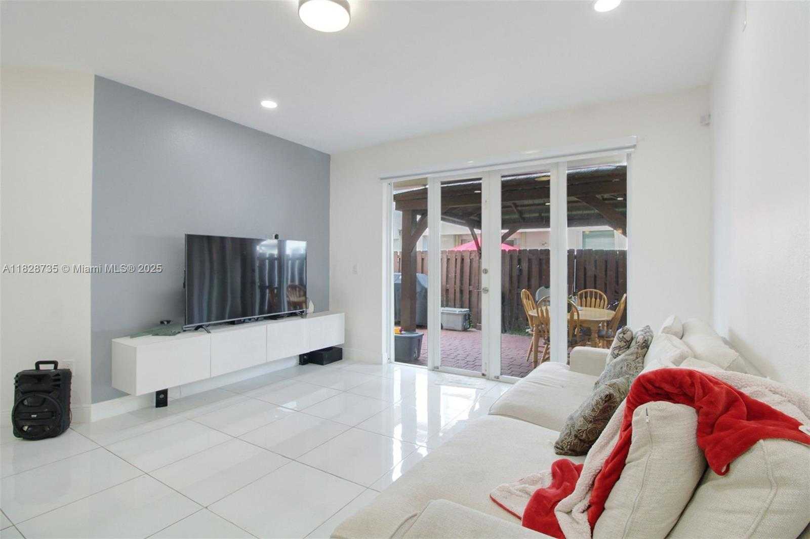 Small Image of 8159 NORTH WEST 116TH CT, Doral Number 16