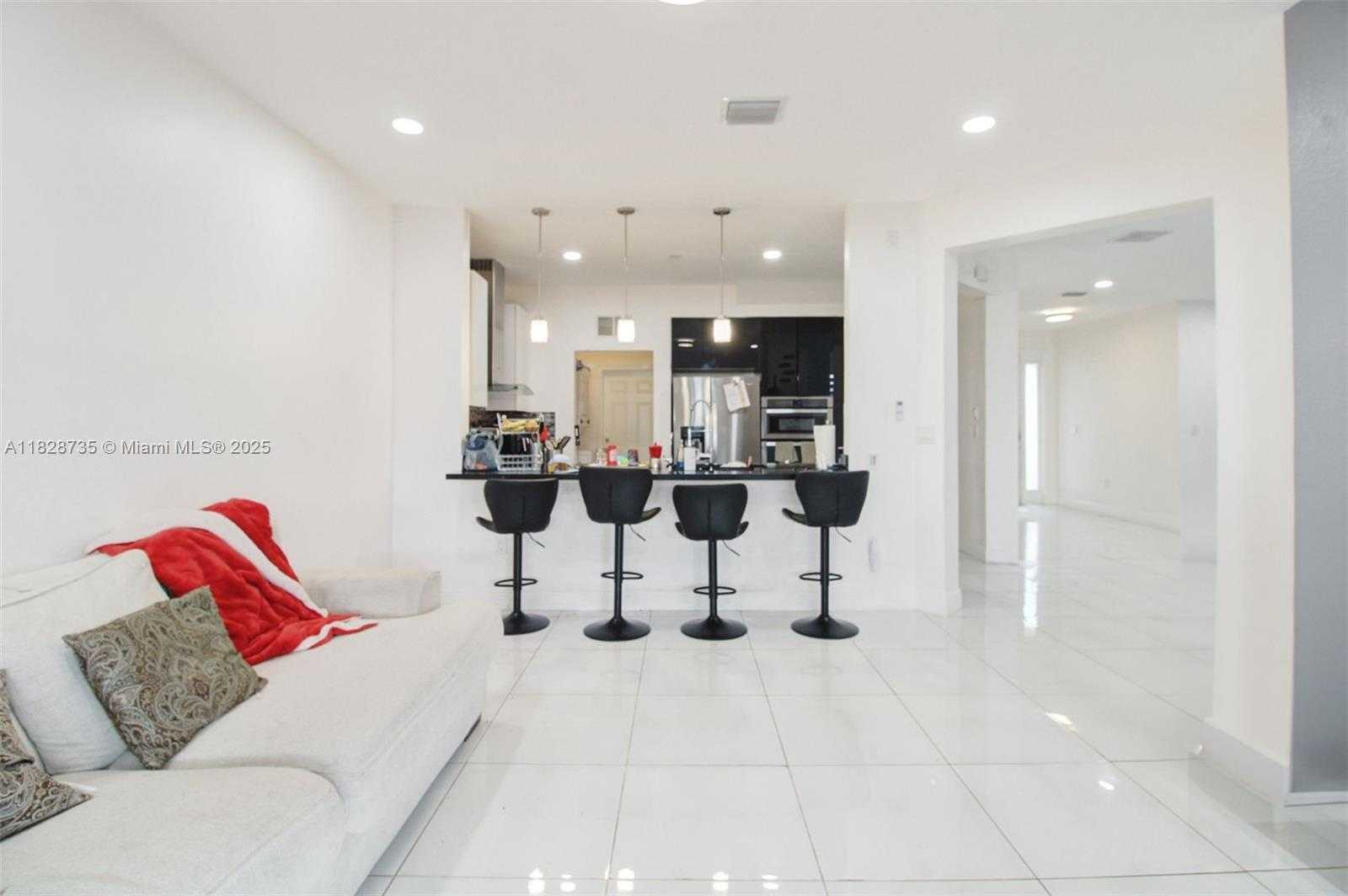 Small Image of 8159 NORTH WEST 116TH CT, Doral Number 18