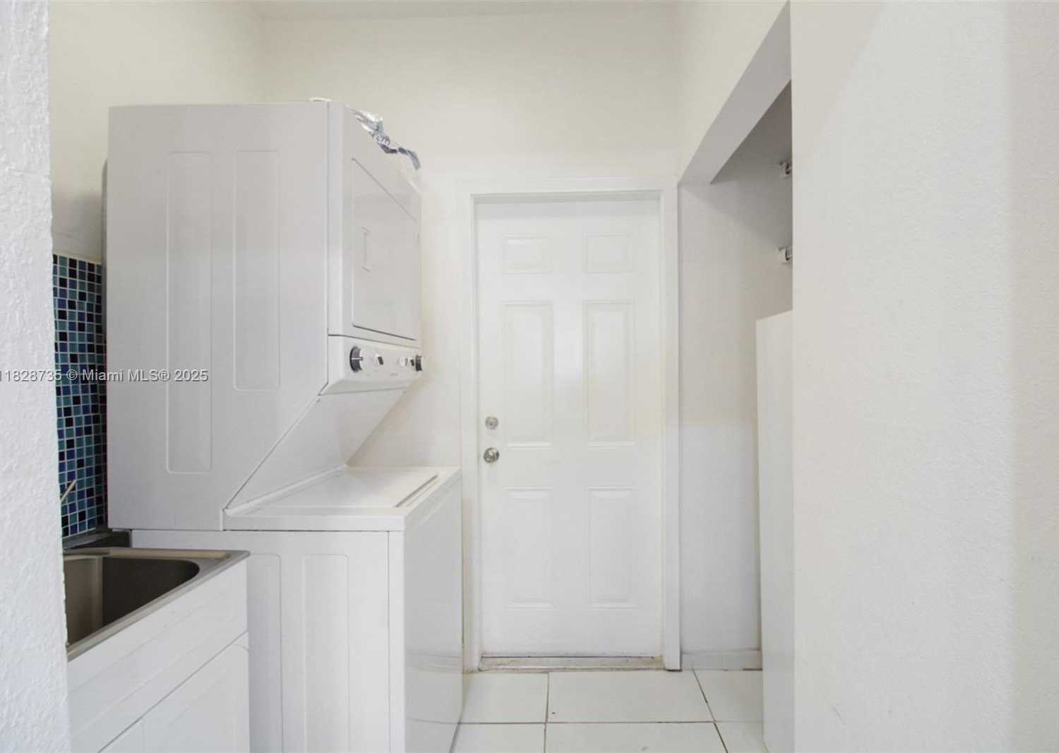 Small Image of 8159 NORTH WEST 116TH CT, Doral Number 21