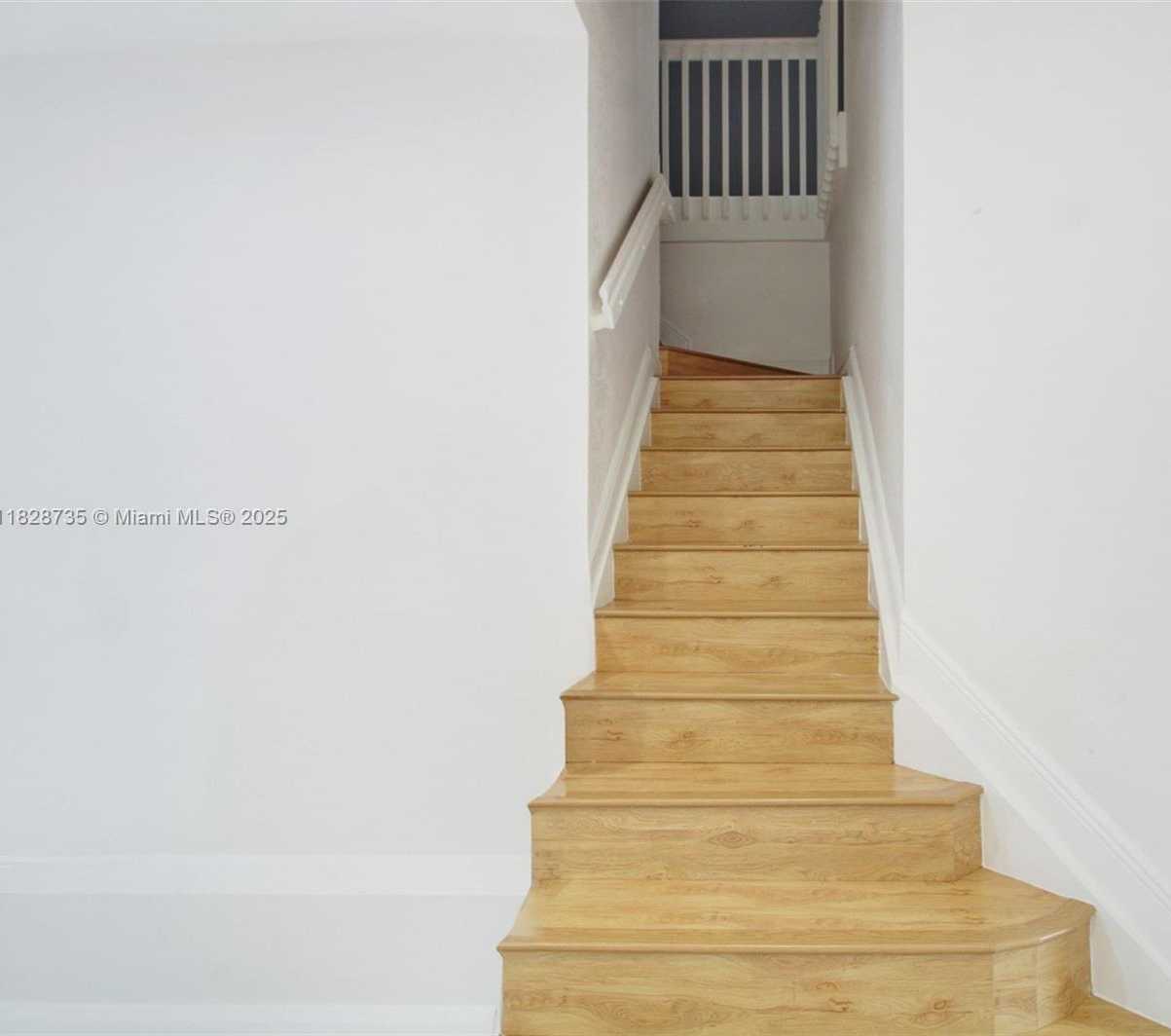 Small Image of 8159 NORTH WEST 116TH CT, Doral Number 23