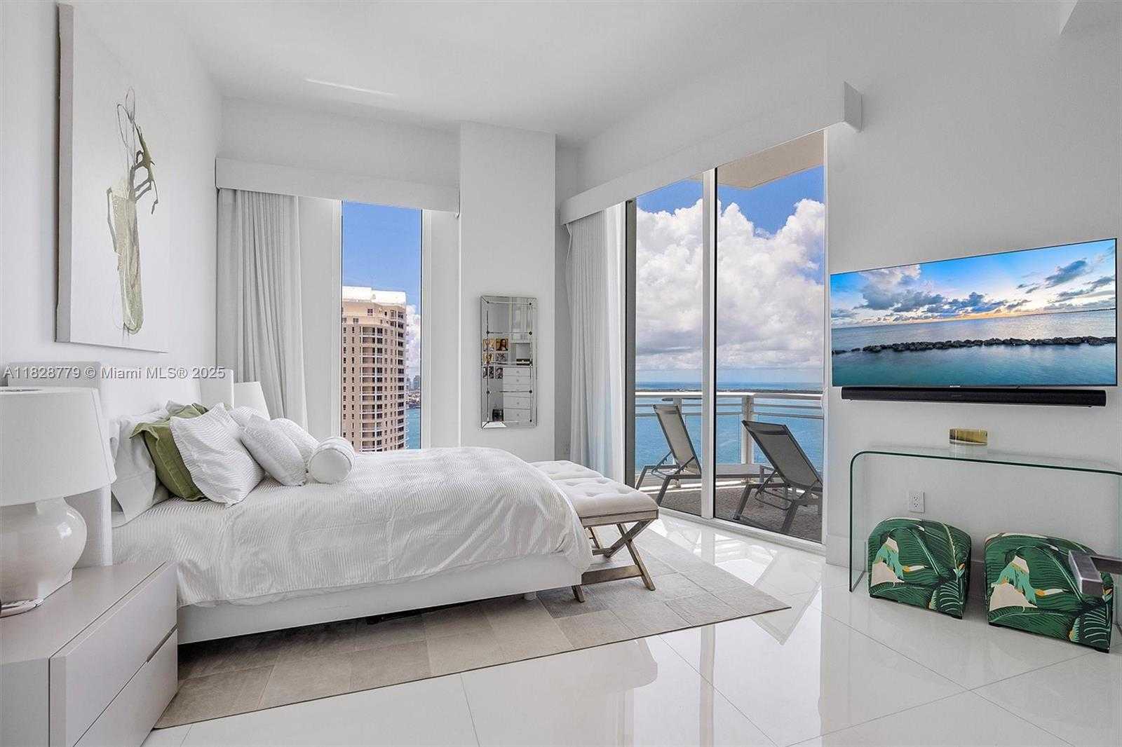 Small Image of 900 BRICKELL KEY BLVD #3103, Miami Number 17
