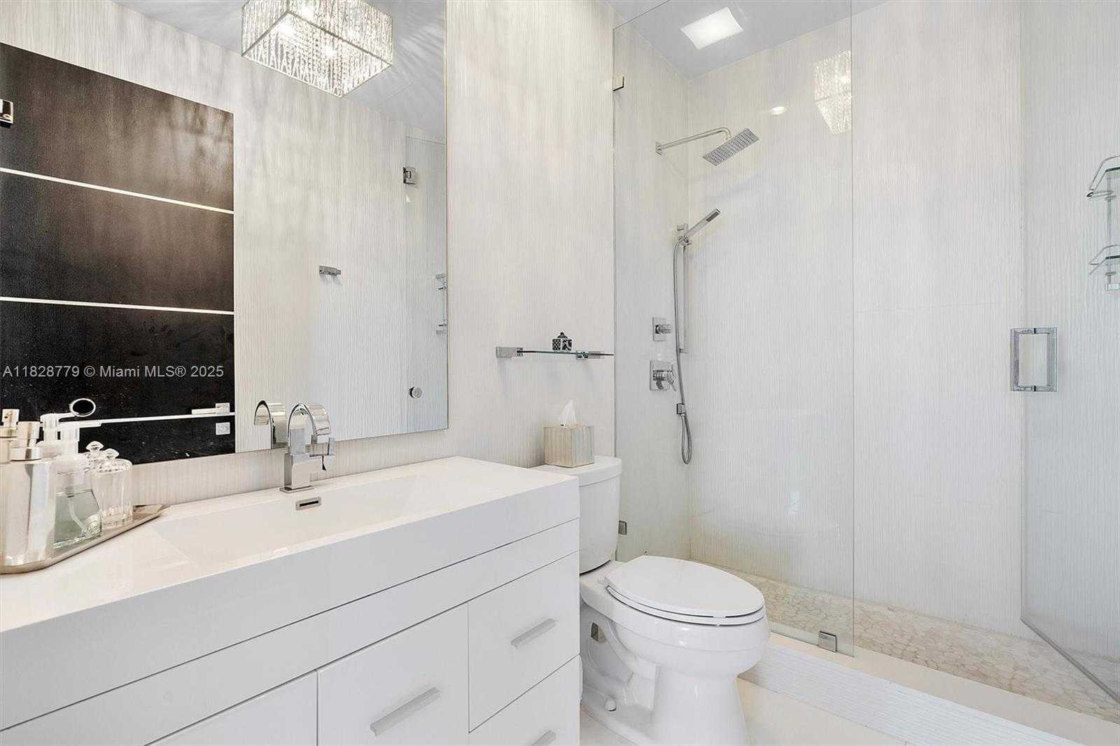 Small Image of 900 BRICKELL KEY BLVD #3103, Miami Number 18
