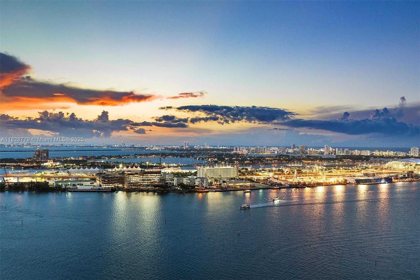 Small Image of 900 BRICKELL KEY BLVD #3103, Miami Number 2