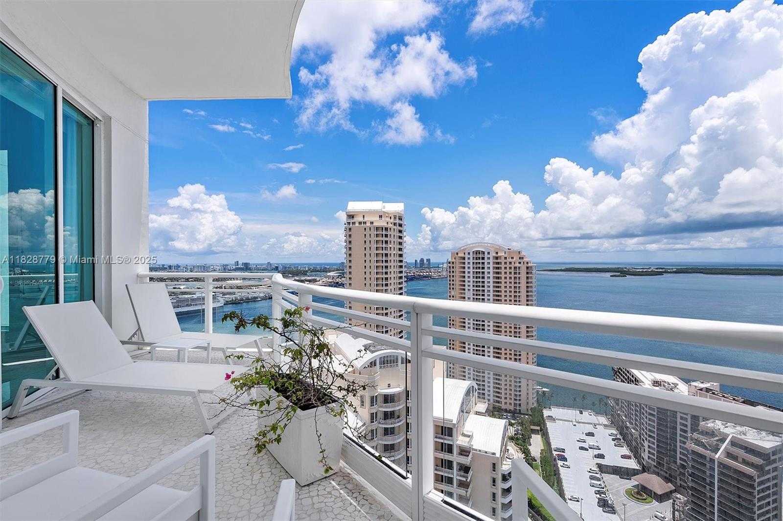 Small Image of 900 BRICKELL KEY BLVD #3103, Miami Number 21
