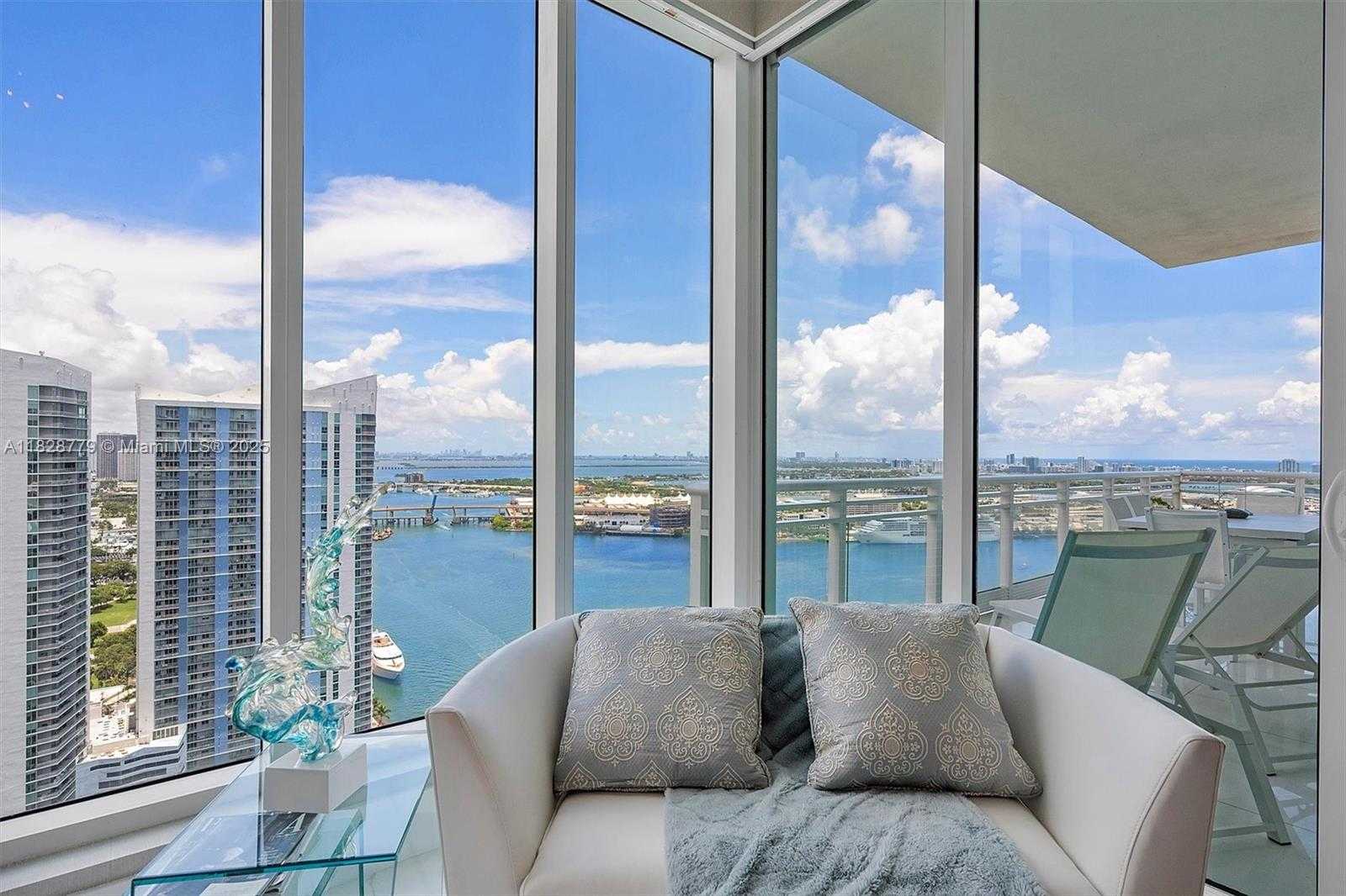 Small Image of 900 BRICKELL KEY BLVD #3103, Miami Number 28
