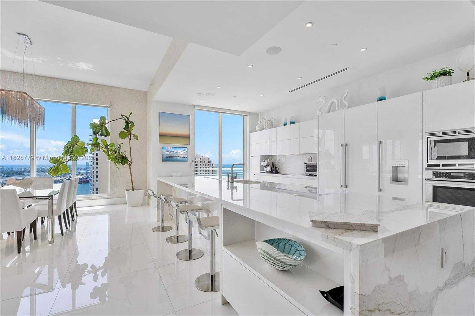 Small Image of 900 BRICKELL KEY BLVD #3103, Miami Number 3
