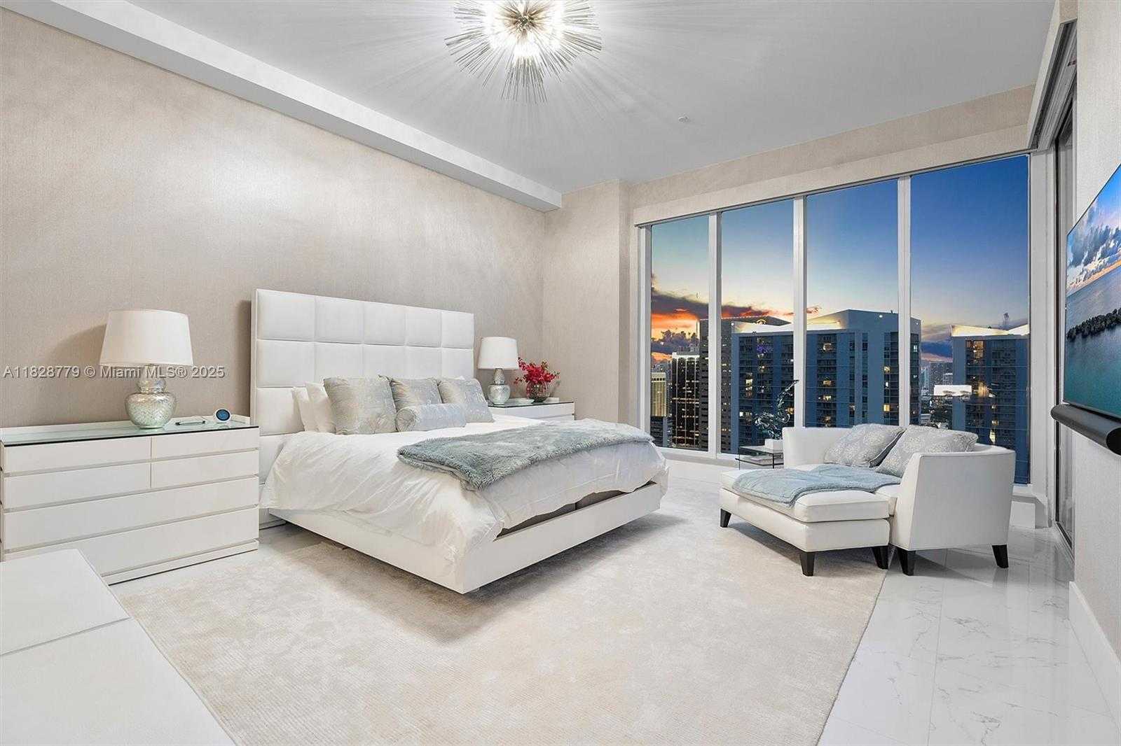 Small Image of 900 BRICKELL KEY BLVD #3103, Miami Number 35