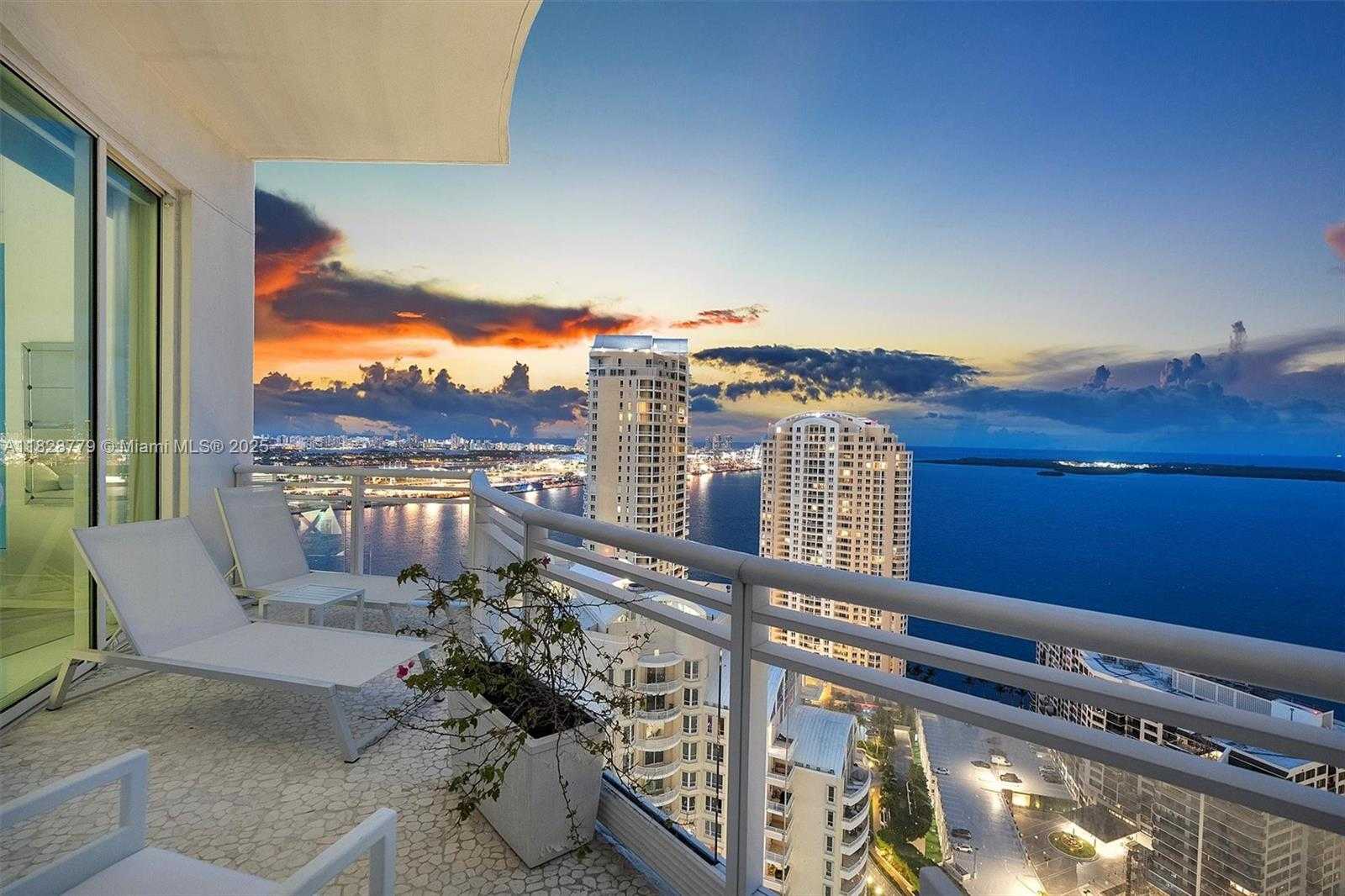 Small Image of 900 BRICKELL KEY BLVD #3103, Miami Number 41