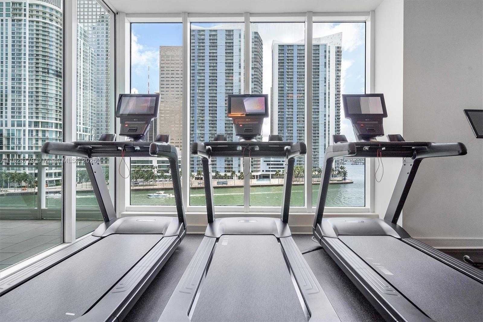 Small Image of 900 BRICKELL KEY BLVD #3103, Miami Number 48