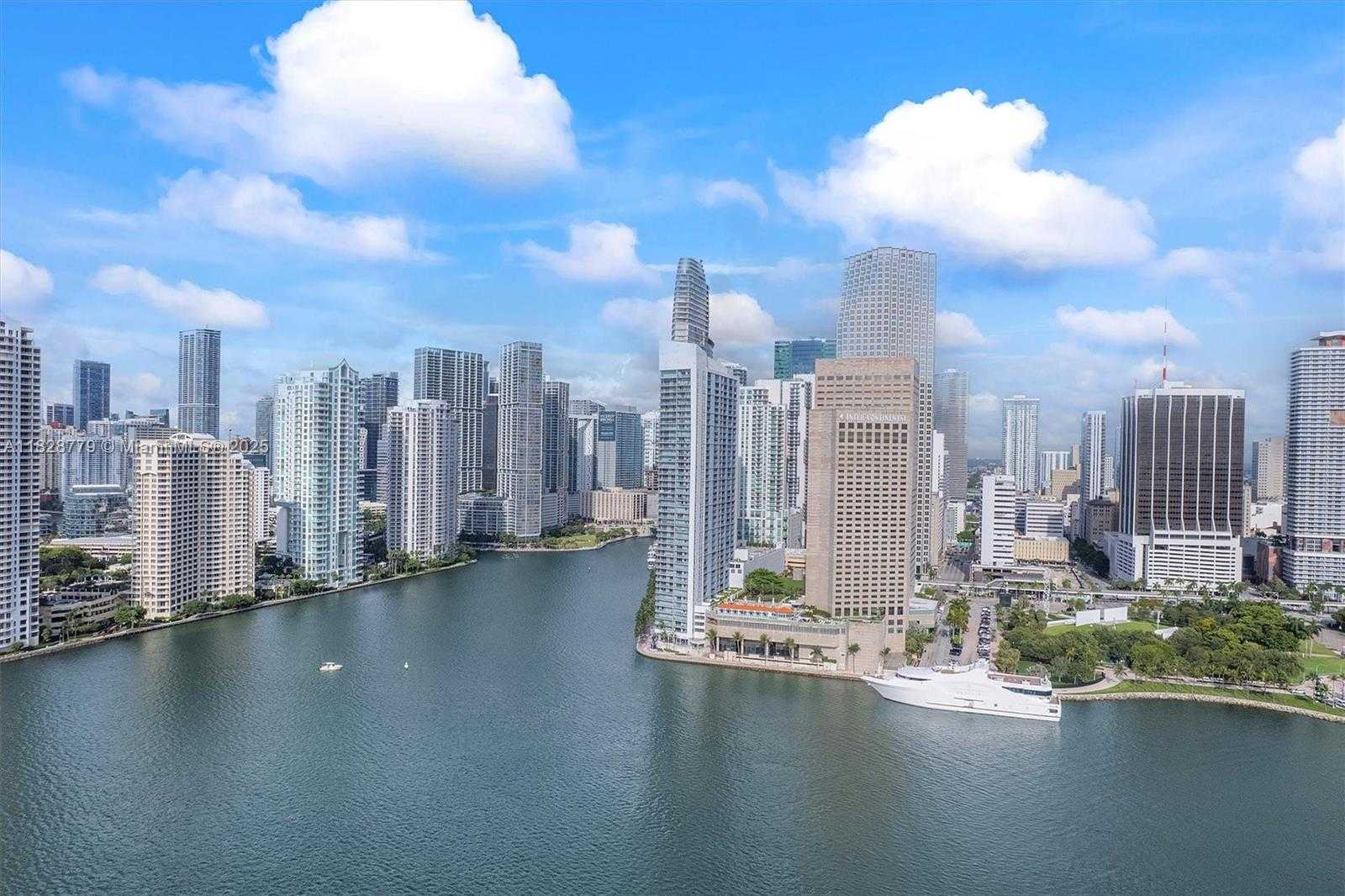 Small Image of 900 BRICKELL KEY BLVD #3103, Miami Number 51