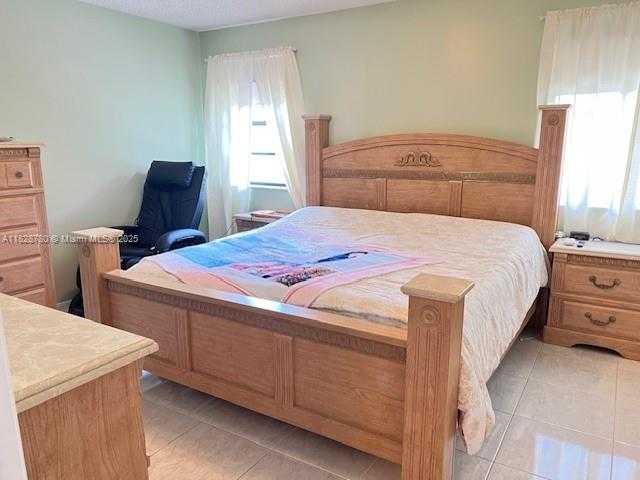 Small Image of 905 NORTH WEST 107TH AVE, Pembroke Pines Number 18