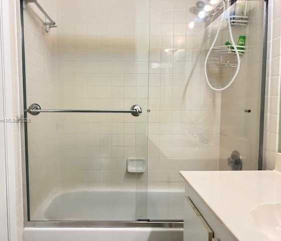 Small Image of 905 NORTH WEST 107TH AVE, Pembroke Pines Number 23