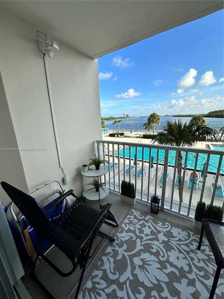 Small Image of 300 BAYVIEW DR #210, Sunny Isles Beach Number 22