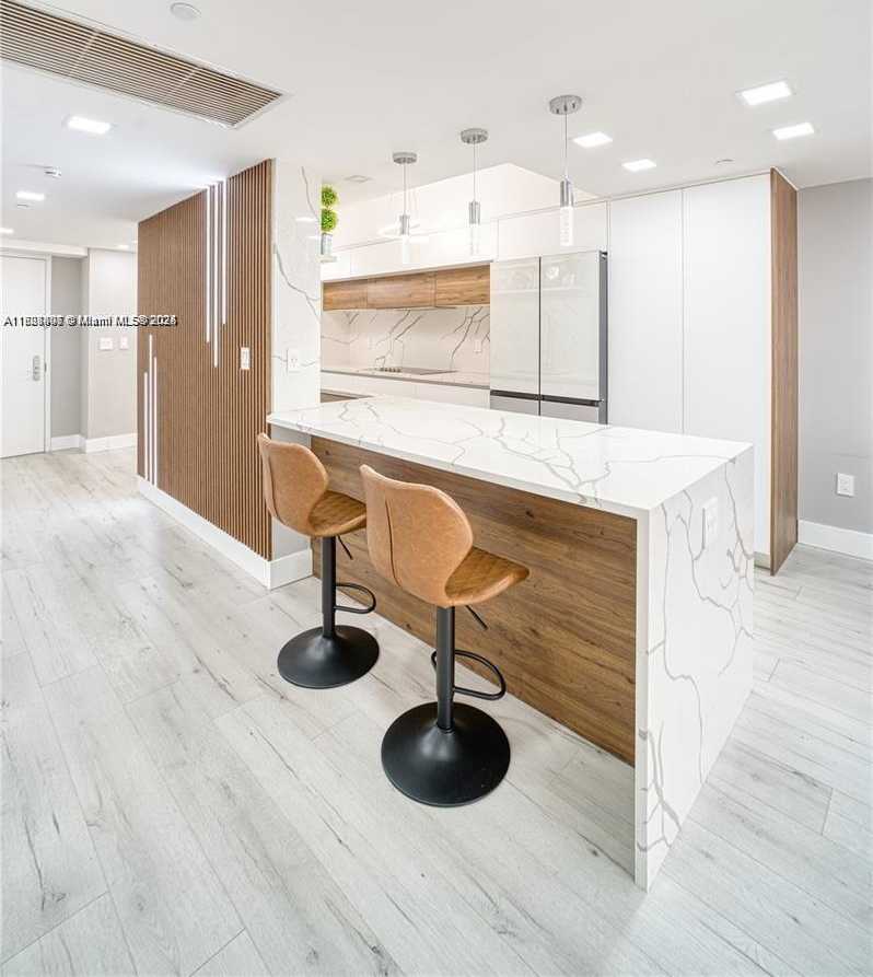 Small Image of 1800 SOUTH OCEAN DR #3708, Hallandale Beach Number 11