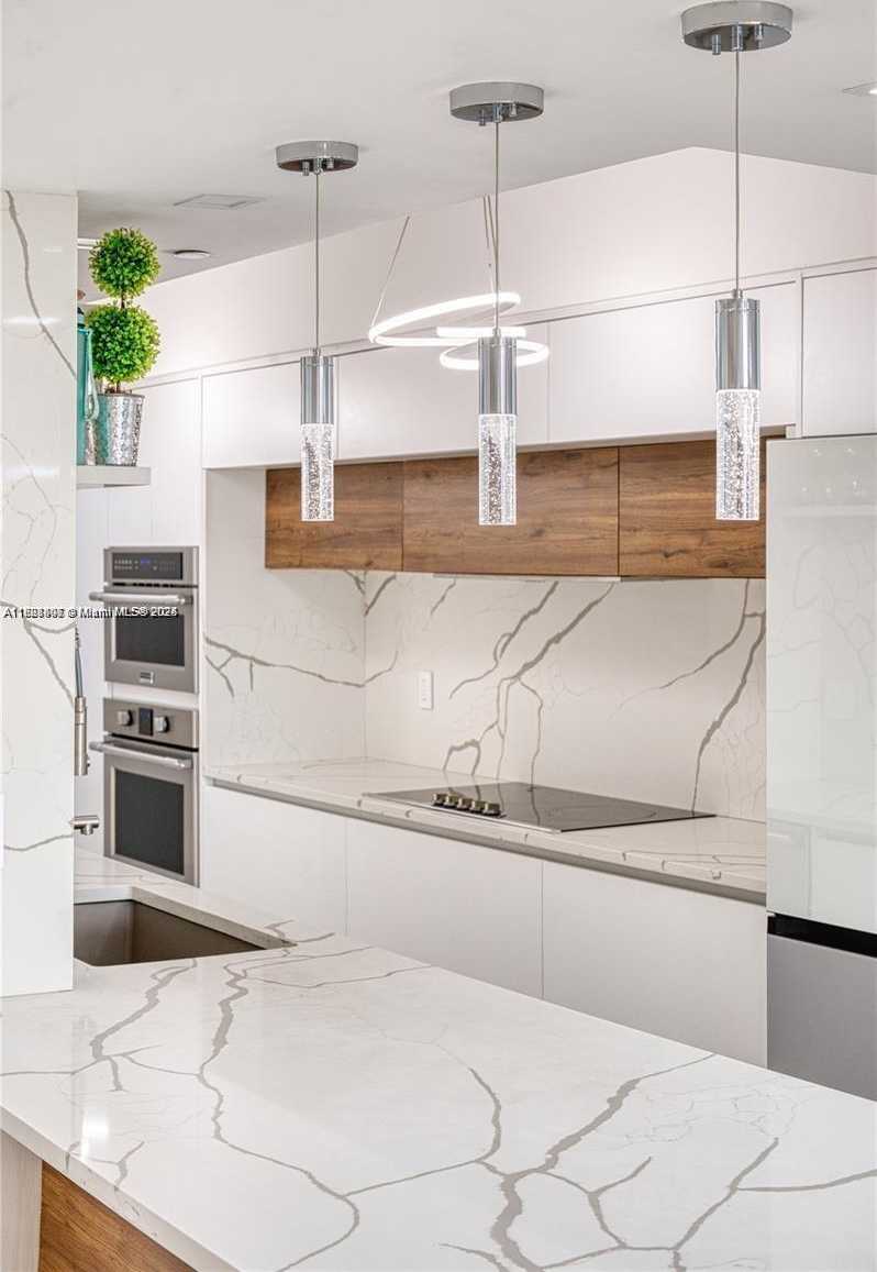 Small Image of 1800 SOUTH OCEAN DR #3708, Hallandale Beach Number 12